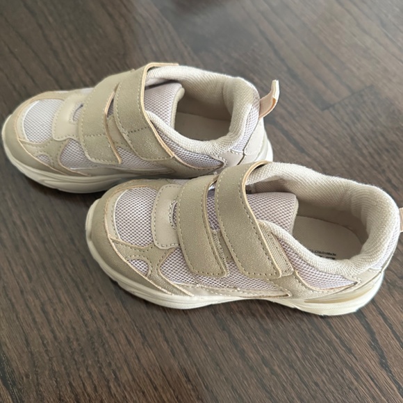 NWOT Zara boys sneakers US9.5 - Picture 3 of 6